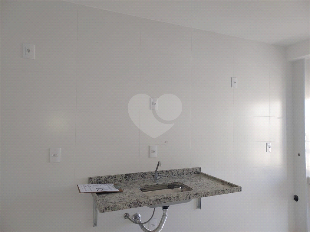 APARTAMENTO em SANTANA