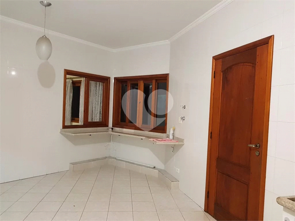 Casa de Condomínio à venda com 4 quartos, 398m² - Foto 31