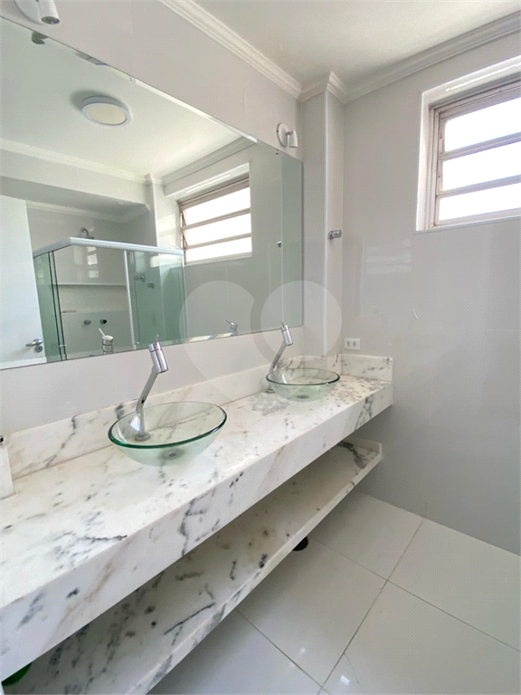 Apartamento à Venda | 327 m² | 4 dormitórios (1 suíte) | 2 vagas na Mooca!