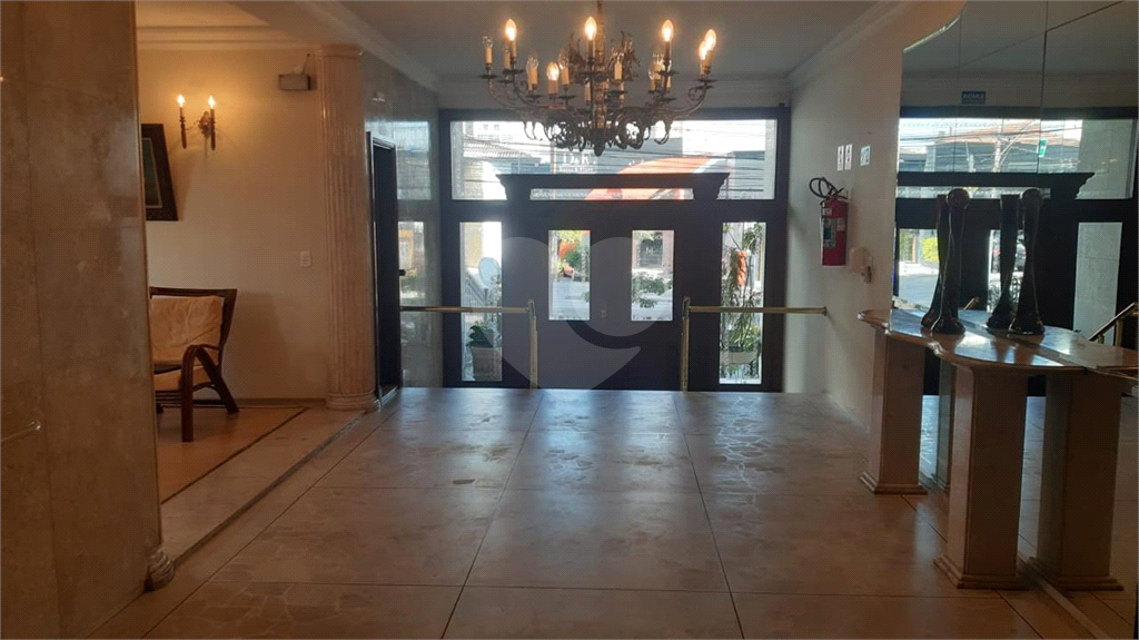 Apartamento à Venda | 327 m² | 4 dormitórios (1 suíte) | 2 vagas na Mooca!