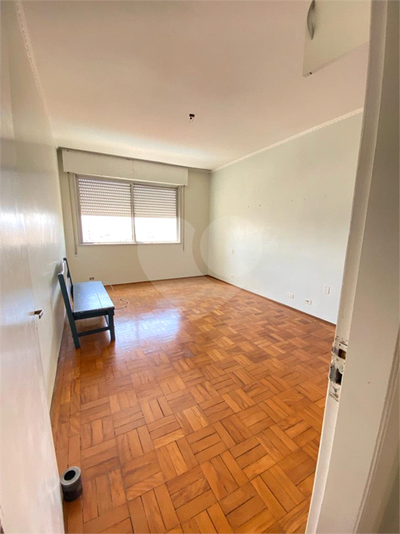 Apartamento à Venda | 327 m² | 4 dormitórios (1 suíte) | 2 vagas na Mooca!