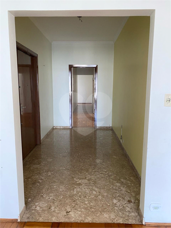 Apartamento à Venda | 327 m² | 4 dormitórios (1 suíte) | 2 vagas na Mooca!