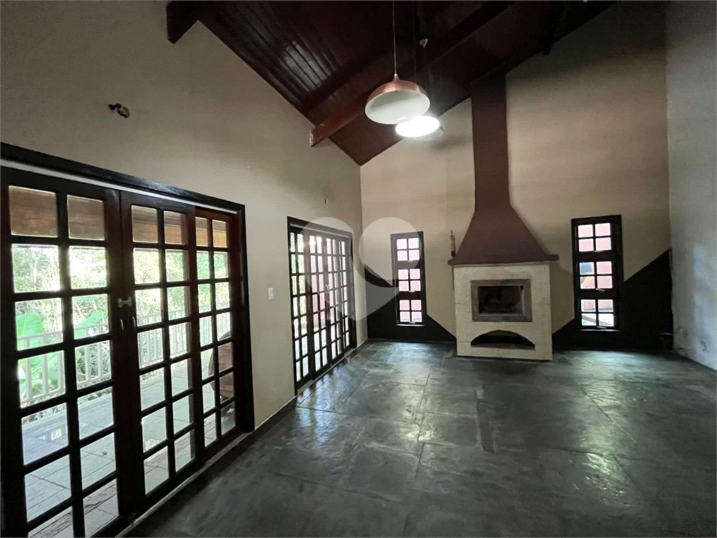 Casa de Condomínio à venda com 2 quartos, 400m² - Foto 14