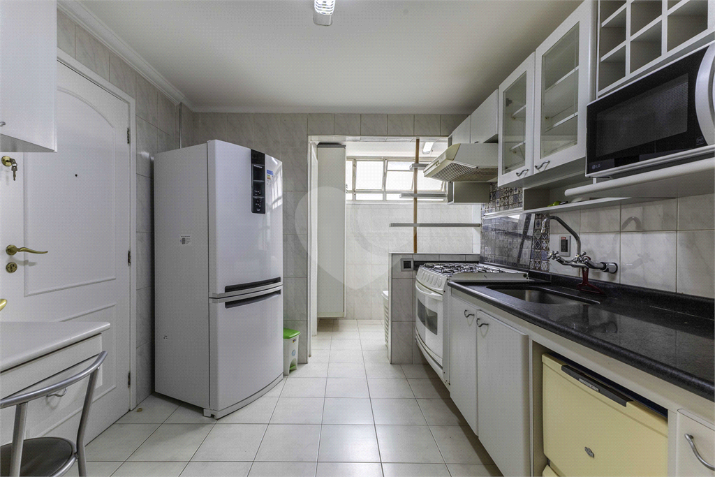 Apartamento com 100 m², 2 dormitórios, 1 vaga nos Jardins-SP