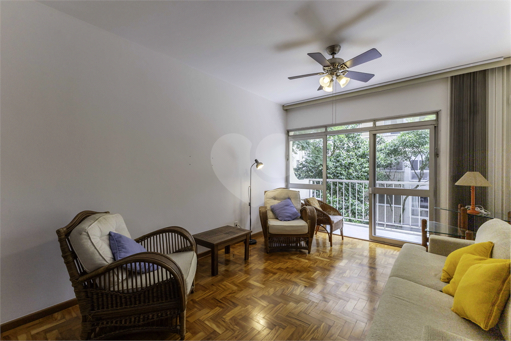 Apartamento com 100 m², 2 dormitórios, 1 vaga nos Jardins-SP