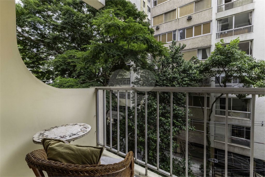 Apartamento com 100 m², 2 dormitórios, 1 vaga nos Jardins-SP