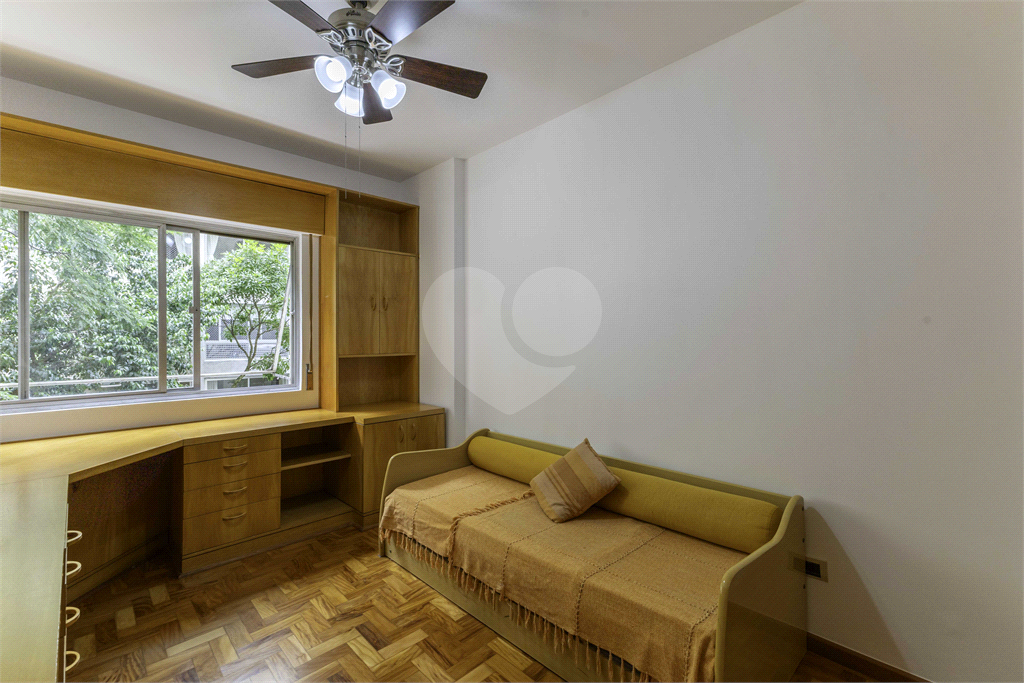 Apartamento com 100 m², 2 dormitórios, 1 vaga nos Jardins-SP