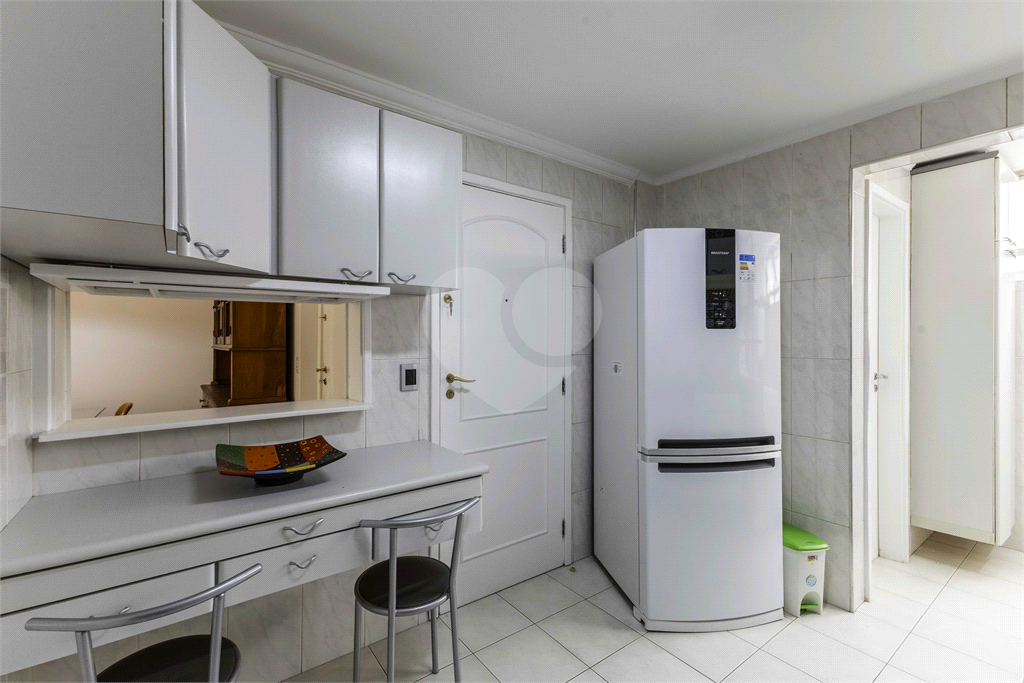 Apartamento com 100 m², 2 dormitórios, 1 vaga nos Jardins-SP