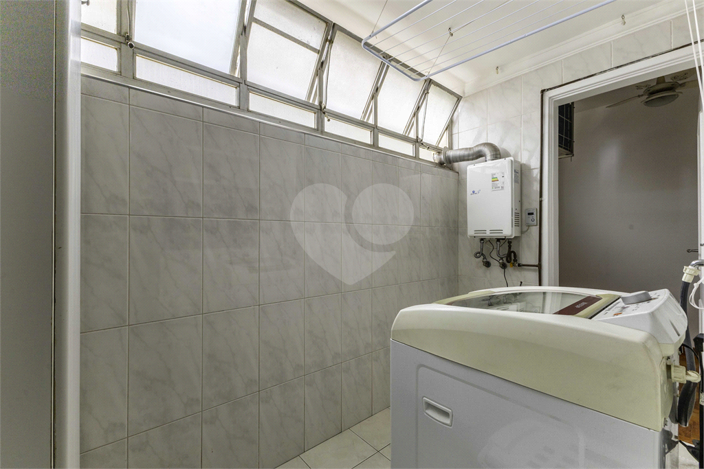 Apartamento com 100 m², 2 dormitórios, 1 vaga nos Jardins-SP