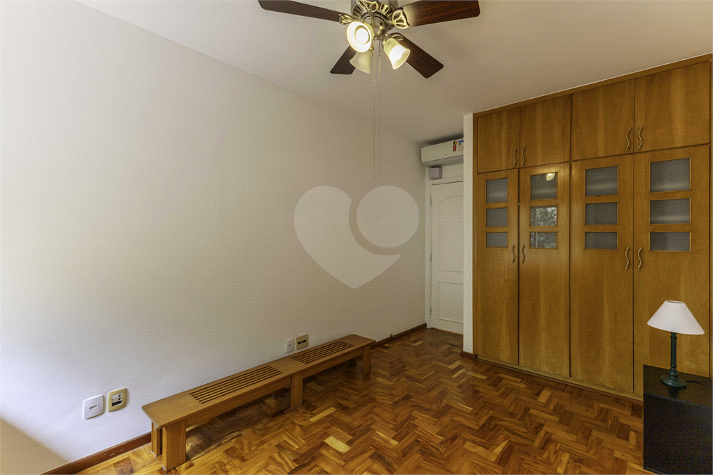 Apartamento com 100 m², 2 dormitórios, 1 vaga nos Jardins-SP