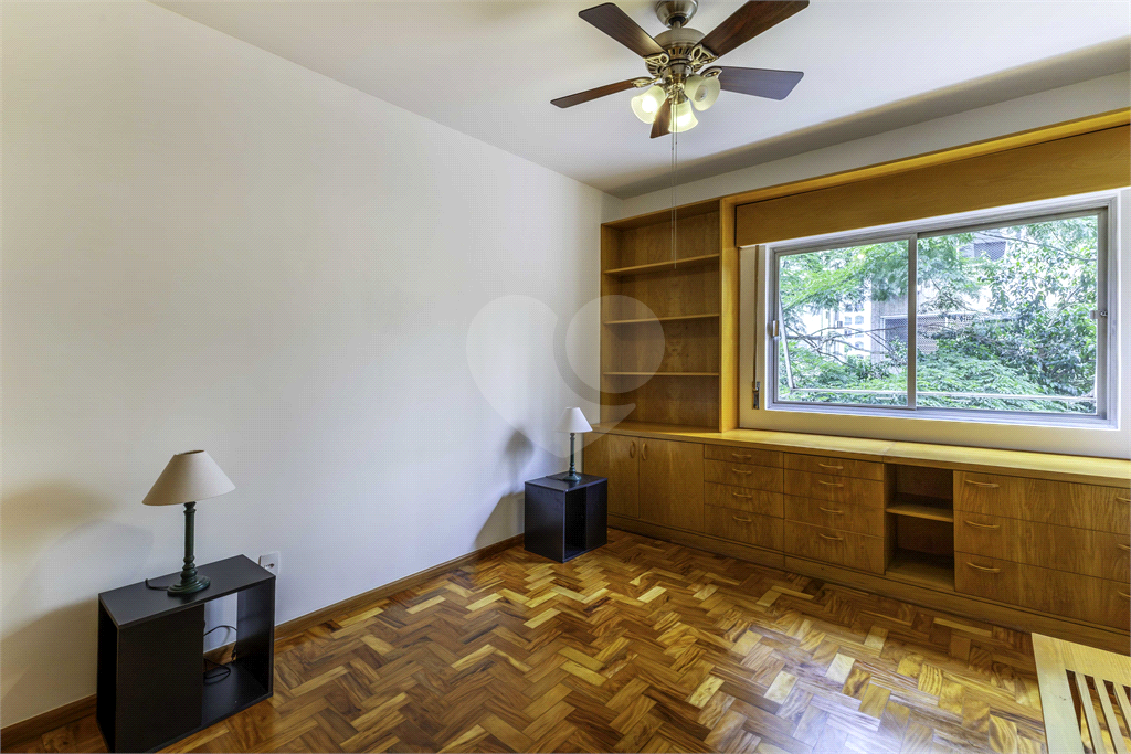 Apartamento com 100 m², 2 dormitórios, 1 vaga nos Jardins-SP