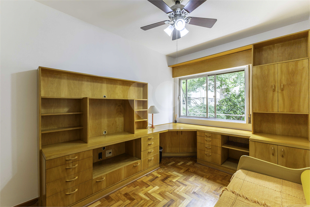 Apartamento com 100 m², 2 dormitórios, 1 vaga nos Jardins-SP