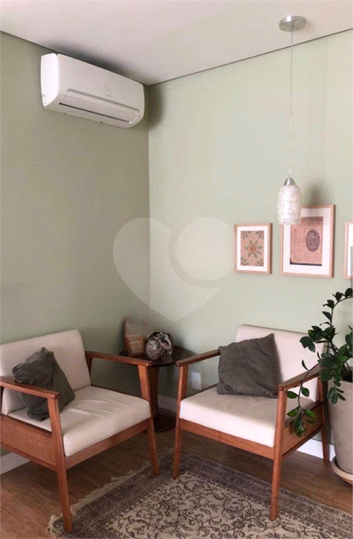 Apartamento à venda na Vila Mariana de 70,05m² com 2 dormitórios, 1 suíte e 2 vagas. 