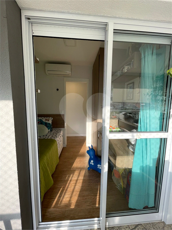 Apartamento à venda na Vila Mariana de 70,05m² com 2 dormitórios, 1 suíte e 2 vagas. 