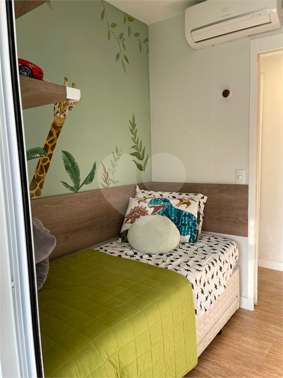 Apartamento à venda na Vila Mariana de 70,05m² com 2 dormitórios, 1 suíte e 2 vagas. 