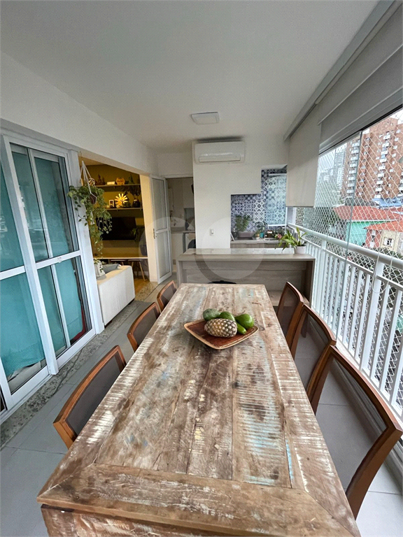 Apartamento à venda na Vila Mariana de 70,05m² com 2 dormitórios, 1 suíte e 2 vagas. 