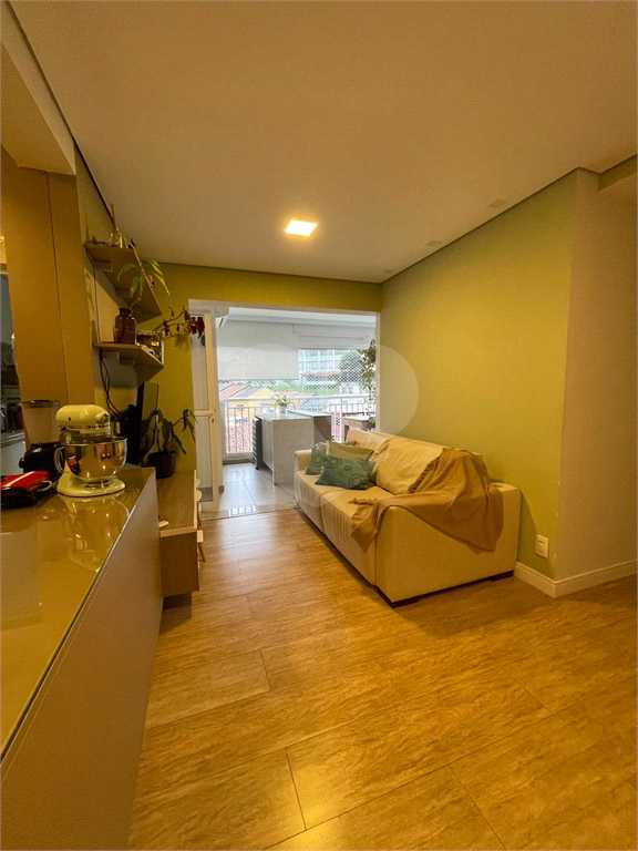 Apartamento à venda na Vila Mariana de 70,05m² com 2 dormitórios, 1 suíte e 2 vagas. 