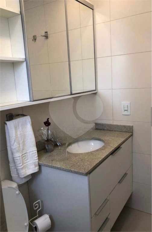 Apartamento à venda na Vila Mariana de 70,05m² com 2 dormitórios, 1 suíte e 2 vagas. 