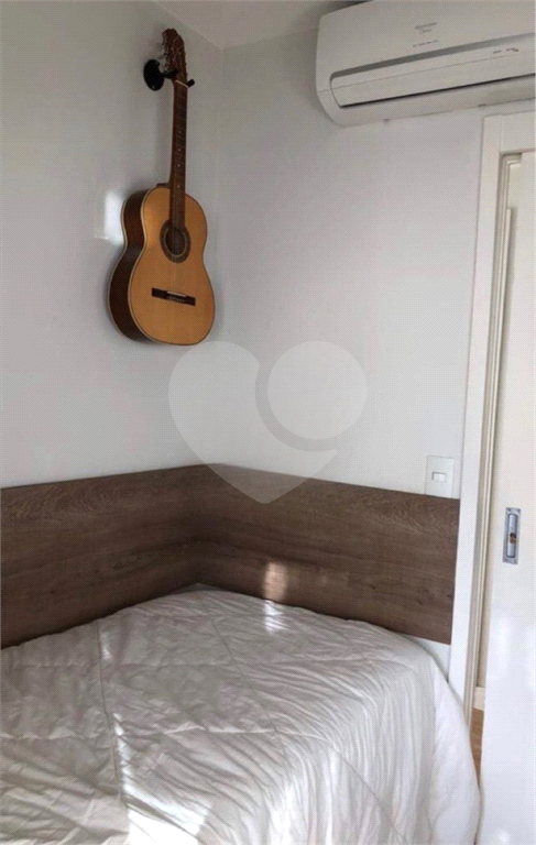 Apartamento à venda na Vila Mariana de 70,05m² com 2 dormitórios, 1 suíte e 2 vagas. 