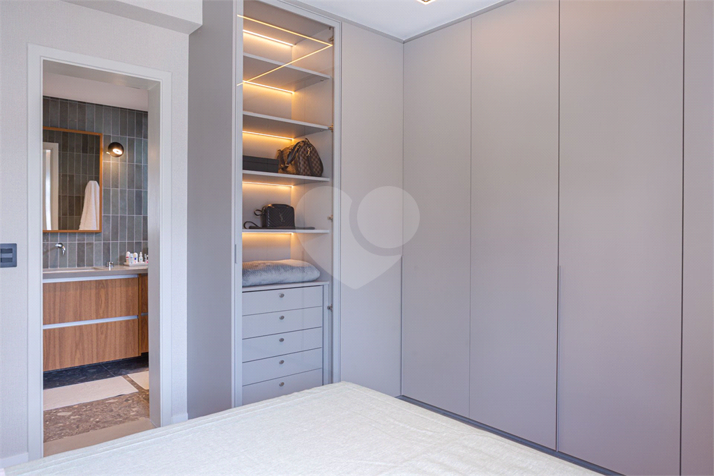 APTO 2 QUARTOS + 1 VAGA -  JARDIM PAULISTA - REFORMADO