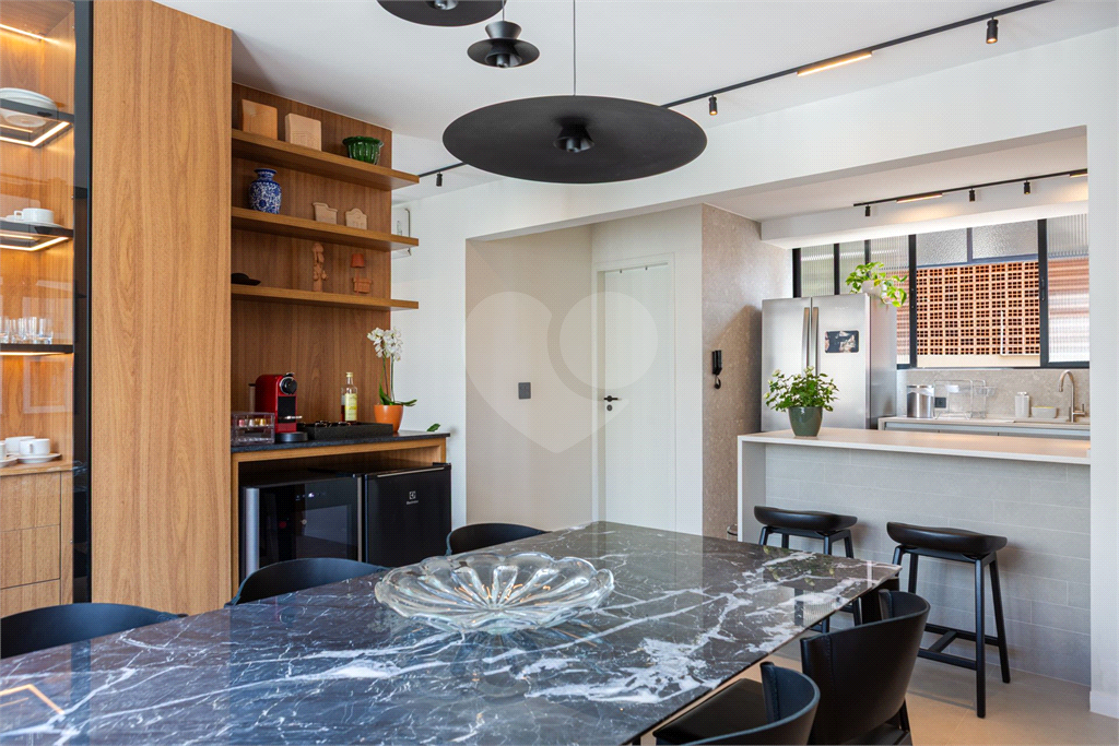 APTO 2 QUARTOS + 1 VAGA -  JARDIM PAULISTA - REFORMADO