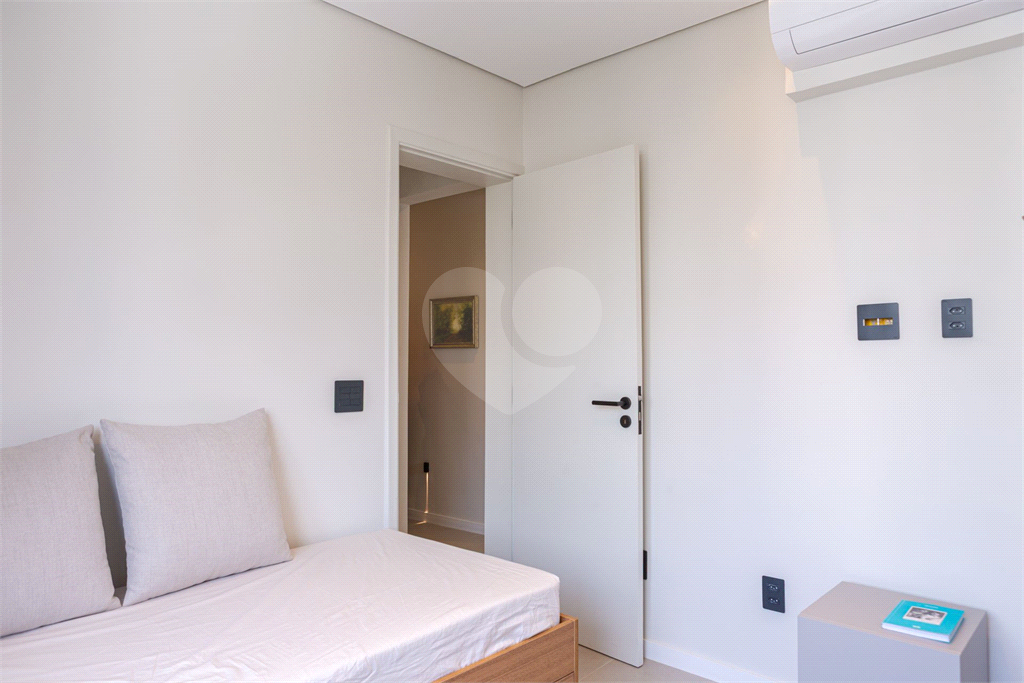 APTO 2 QUARTOS + 1 VAGA -  JARDIM PAULISTA - REFORMADO