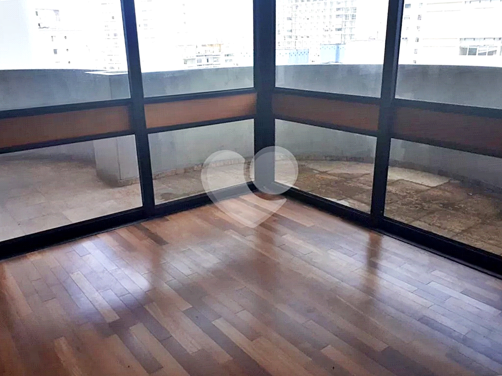 Apartamento à venda com 5 quartos, 326m² - Foto 3