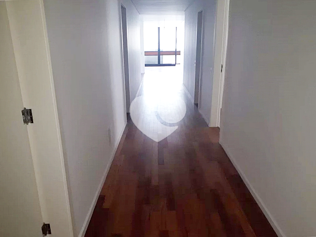 Apartamento à venda com 5 quartos, 326m² - Foto 22