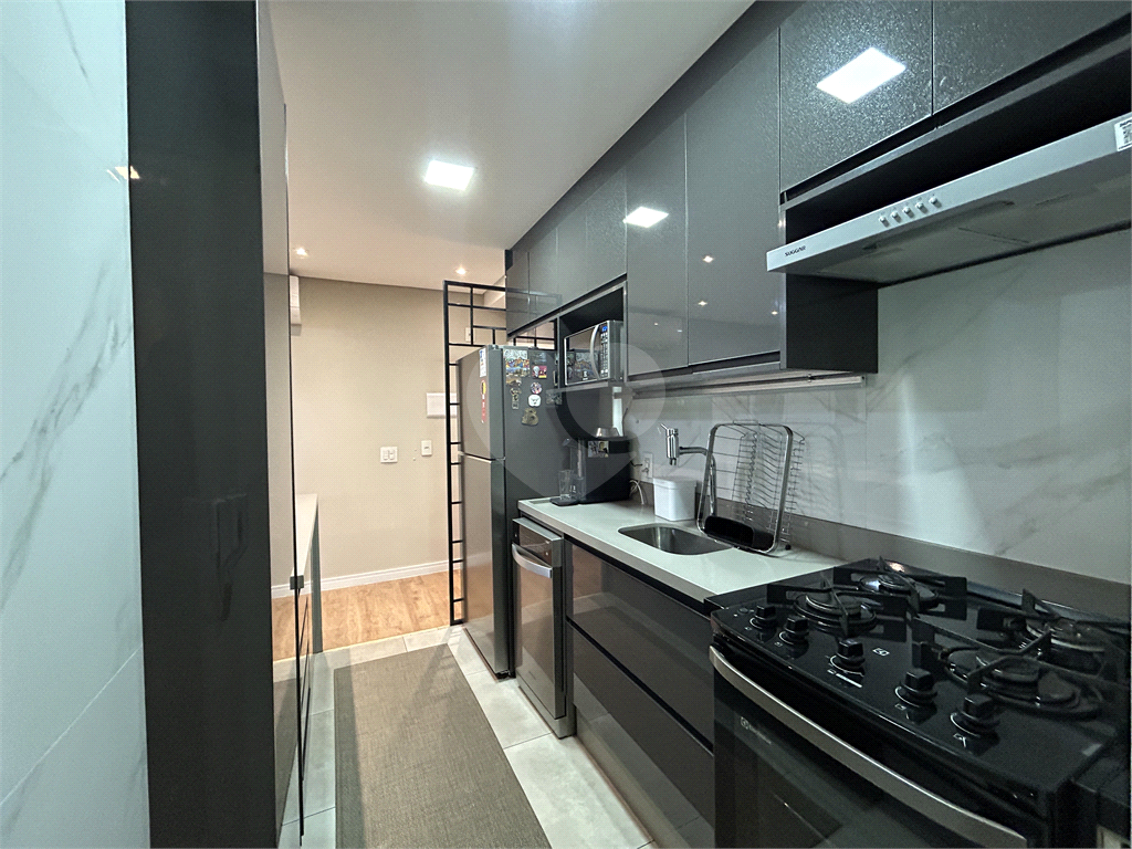 Apartamento à venda na Barra Funda de 94m² com 03 dormitórios sendo 2 suítes e 2 vagas. 