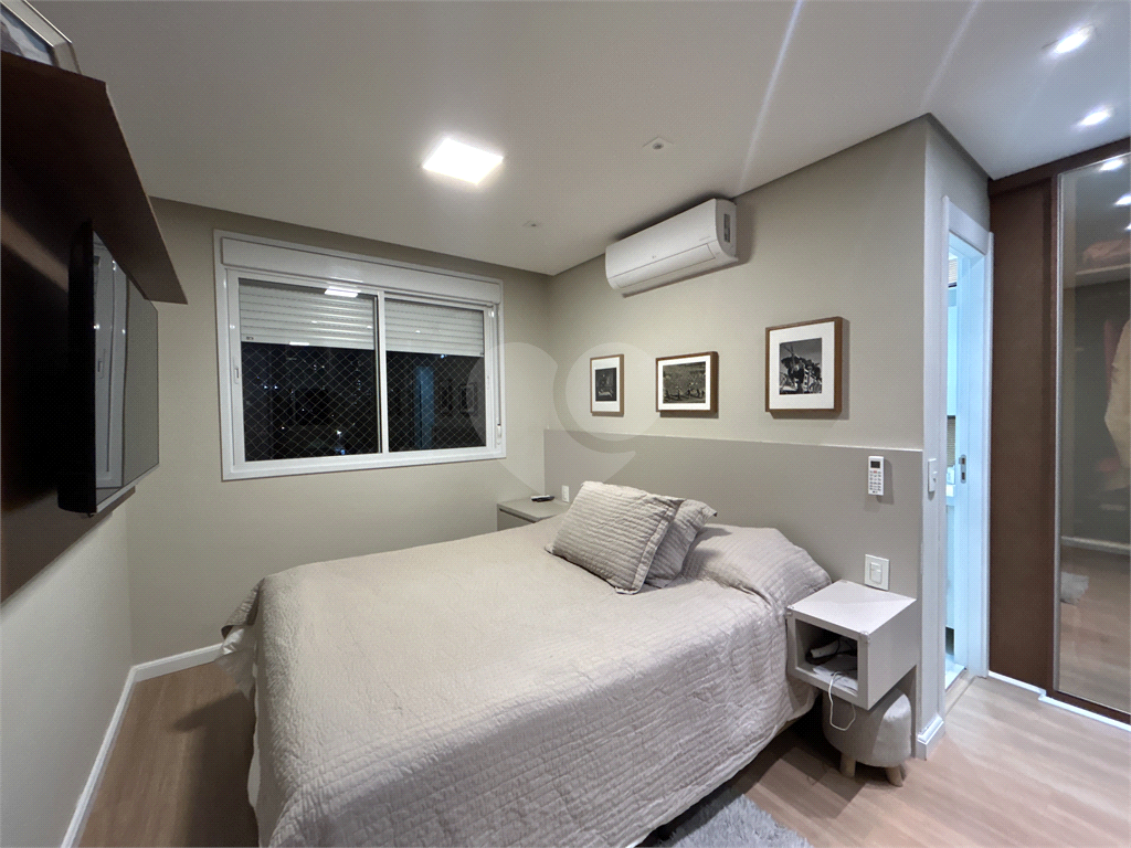 Apartamento à venda na Barra Funda de 94m² com 03 dormitórios sendo 2 suítes e 2 vagas. 