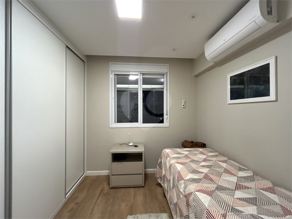 Apartamento à venda na Barra Funda de 94m² com 03 dormitórios sendo 2 suítes e 2 vagas. 