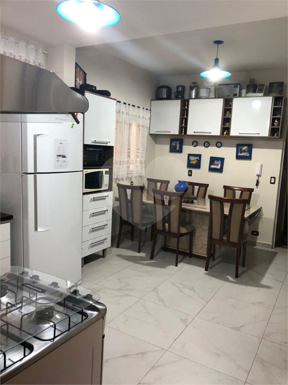 Sobrado à venda com 4 quartos, 221m² - Foto 9