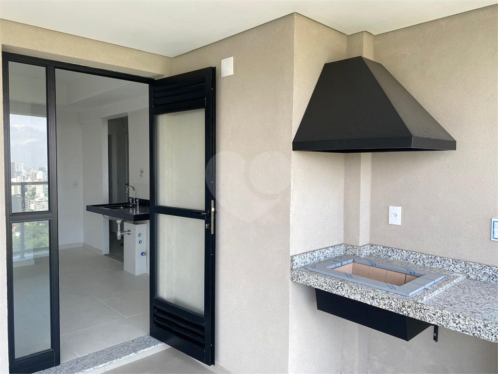 APARTAMENTO em PINHEIROS