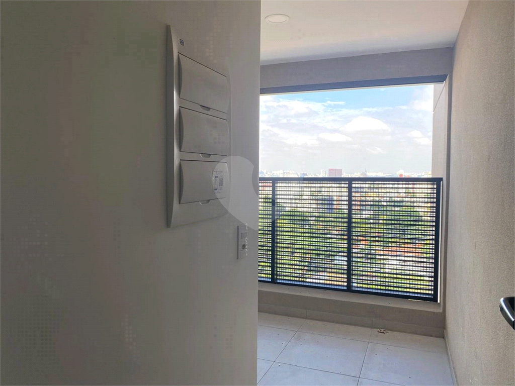 APARTAMENTO em PINHEIROS