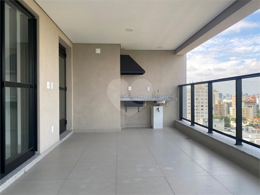 APARTAMENTO em PINHEIROS