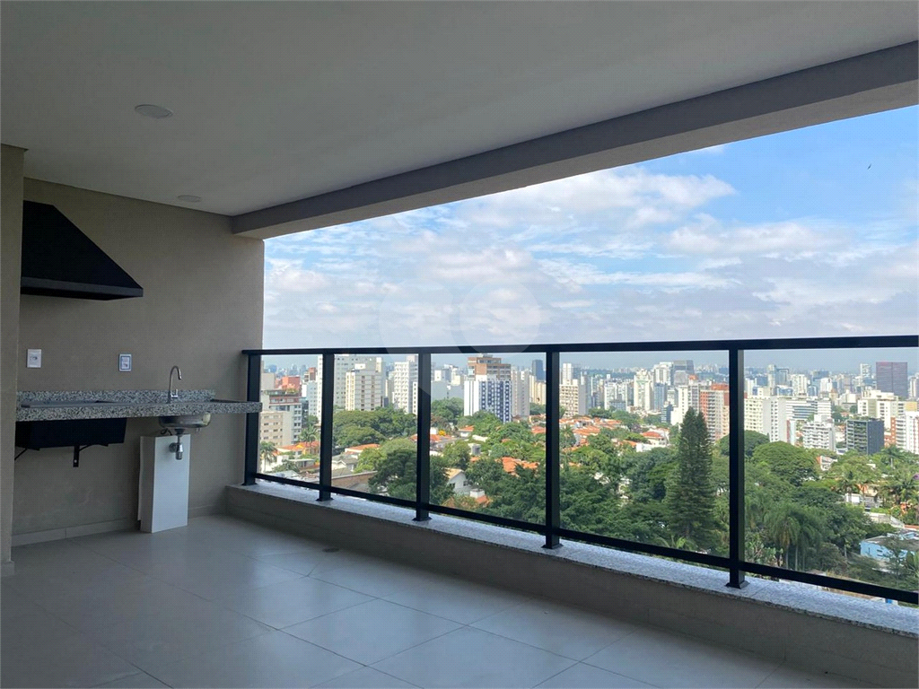 APARTAMENTO em PINHEIROS