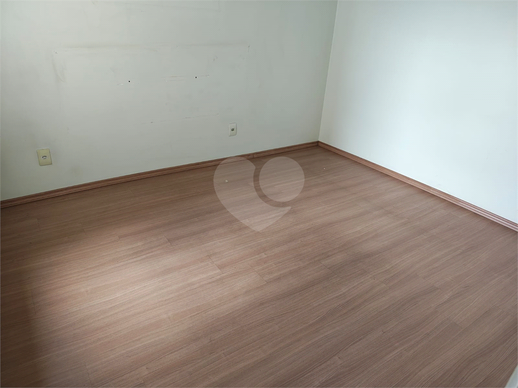 Apartamento com 3 dormitórios e vaga de garagem. Vl. Constança - Jaçanã