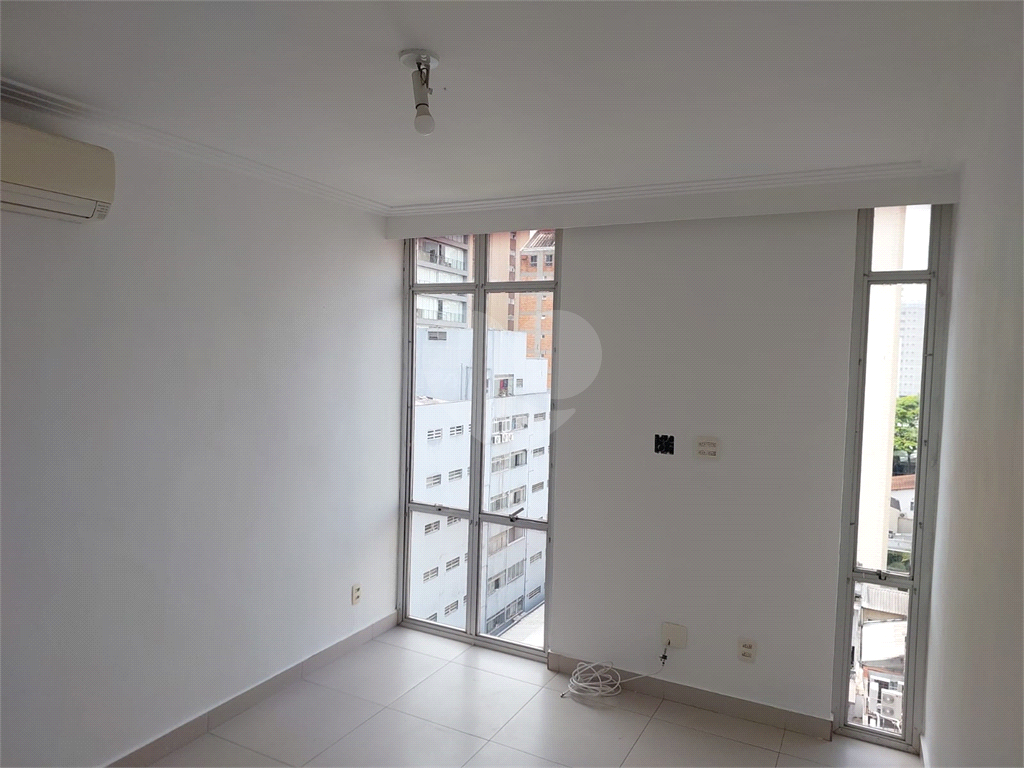 APARTAMENTO em MOEMA