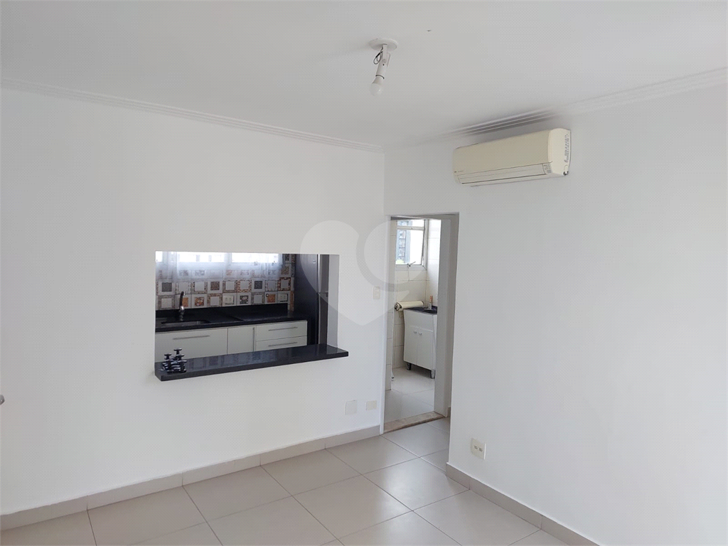 APARTAMENTO em MOEMA