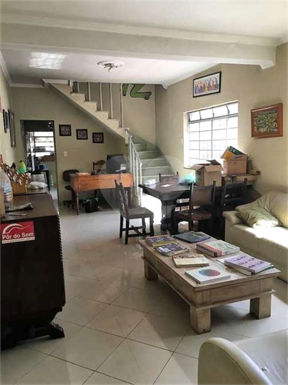 Casa à venda com 4 quartos, 193m² - Foto 1