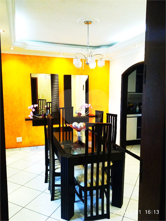 Sobrado todo reformado em Osasco, ótimo local no bairro Munhoz Júnior, 130m², 1 suíte, 2 vagas 
