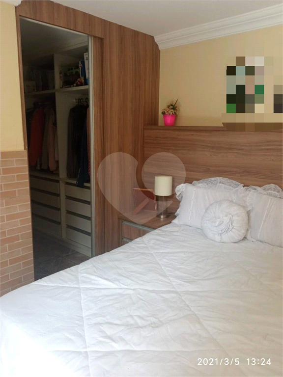 Sobrado todo reformado em Osasco, ótimo local no bairro Munhoz Júnior, 130m², 1 suíte, 2 vagas 