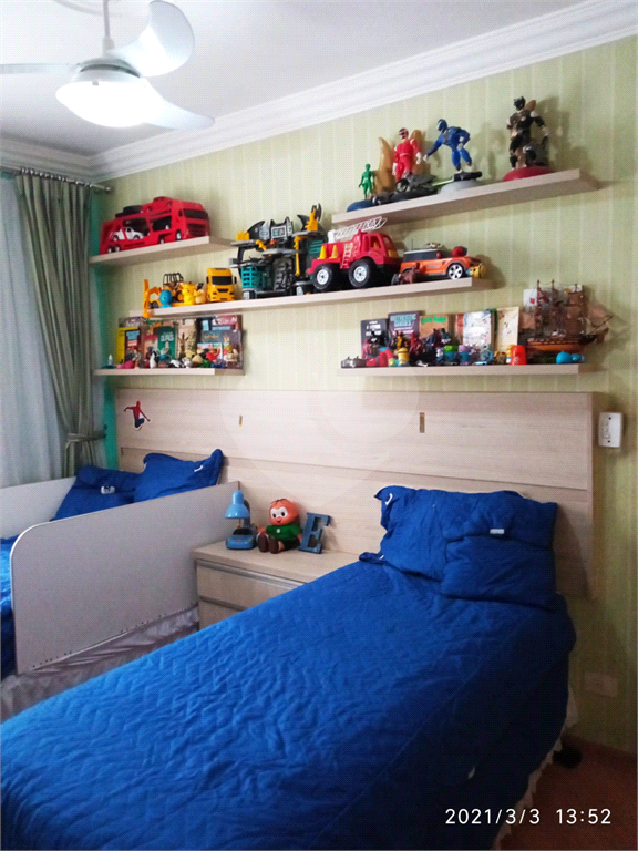 Sobrado todo reformado em Osasco, ótimo local no bairro Munhoz Júnior, 130m², 1 suíte, 2 vagas 