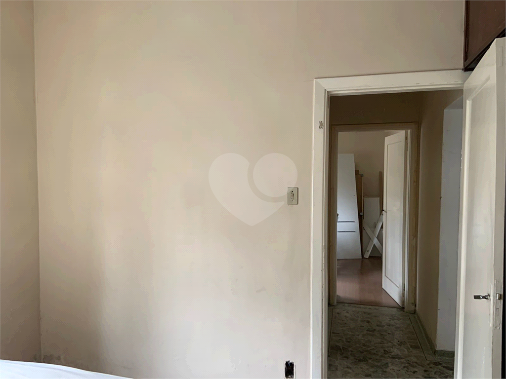 Casa de esquina a venda para moradia ou atividade comercial zoneamento ZCOR1