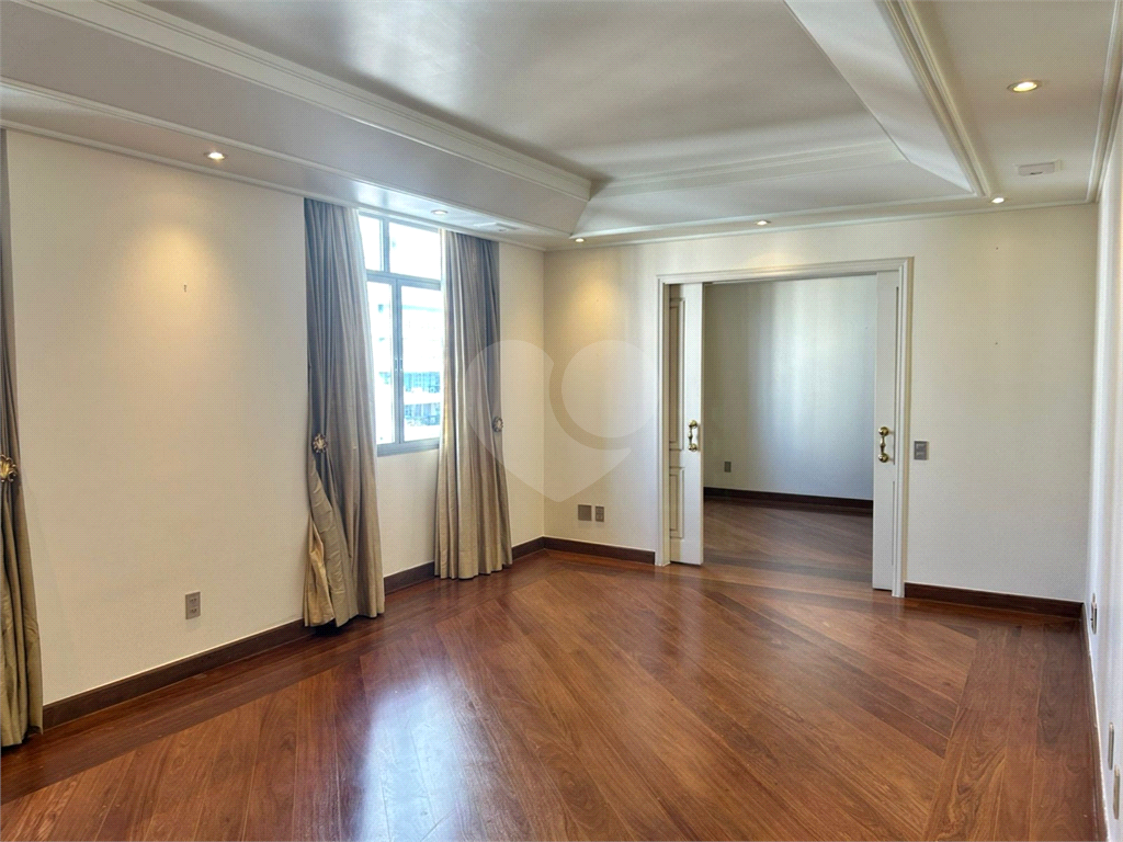 Reformado, 212 4 dorms, ste, 2 vagas