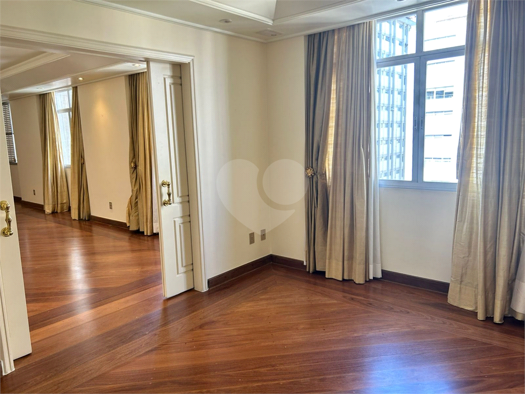 Reformado, 212 4 dorms, ste, 2 vagas