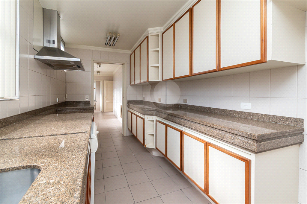 Reformado, 212 4 dorms, ste, 2 vagas