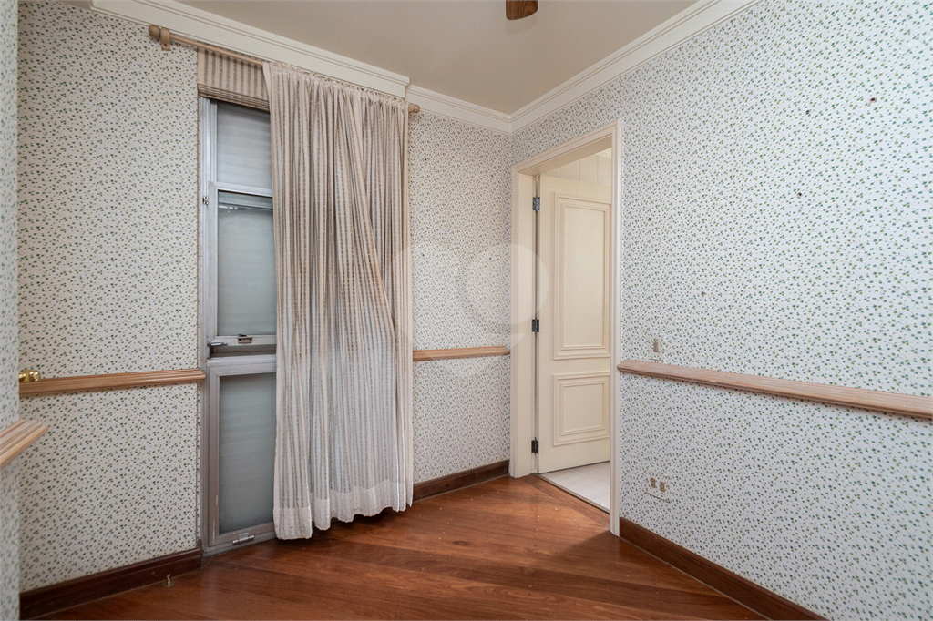 Reformado, 212 4 dorms, ste, 2 vagas