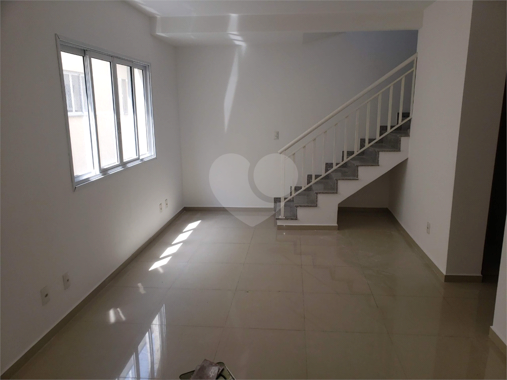 Sobrado, a  venda por R$ 650.000,00 ou aluguel por R$ 2.800,00/mês - Parada Inglesa 
