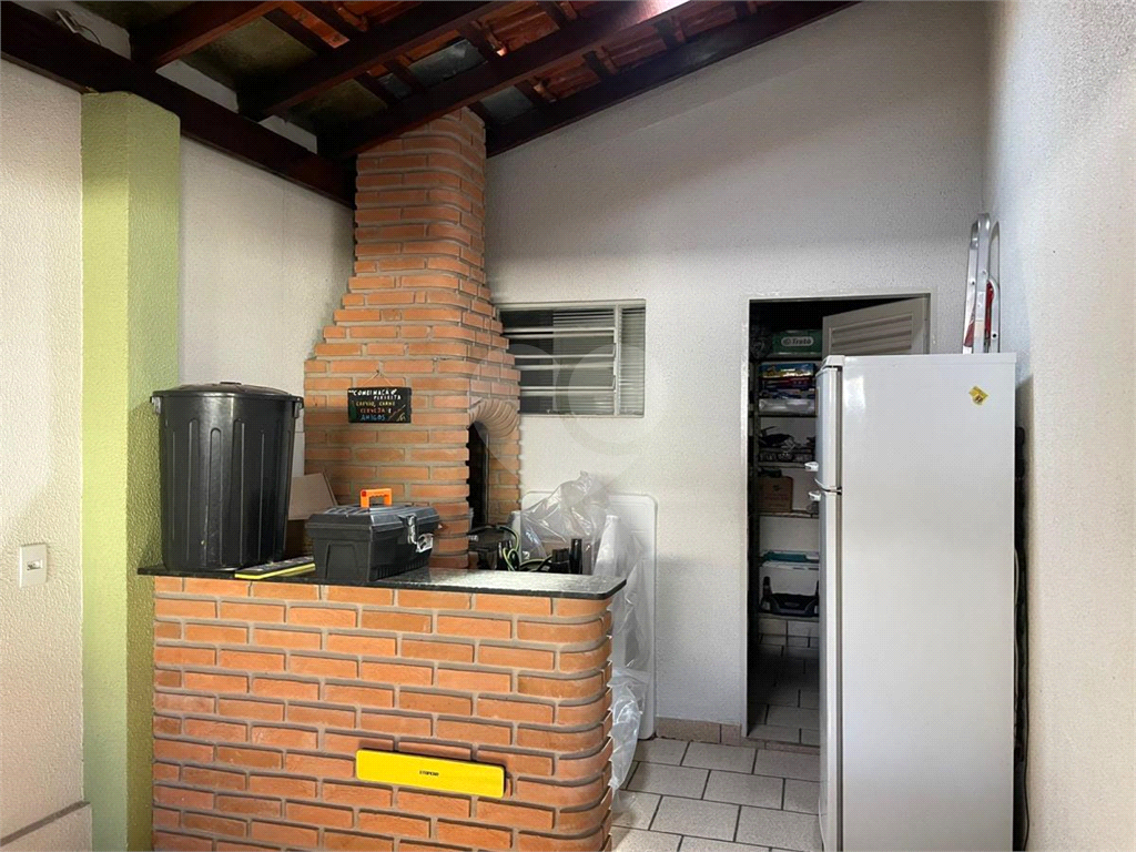 Casa à venda com 3 quartos, 200m² - Foto 7